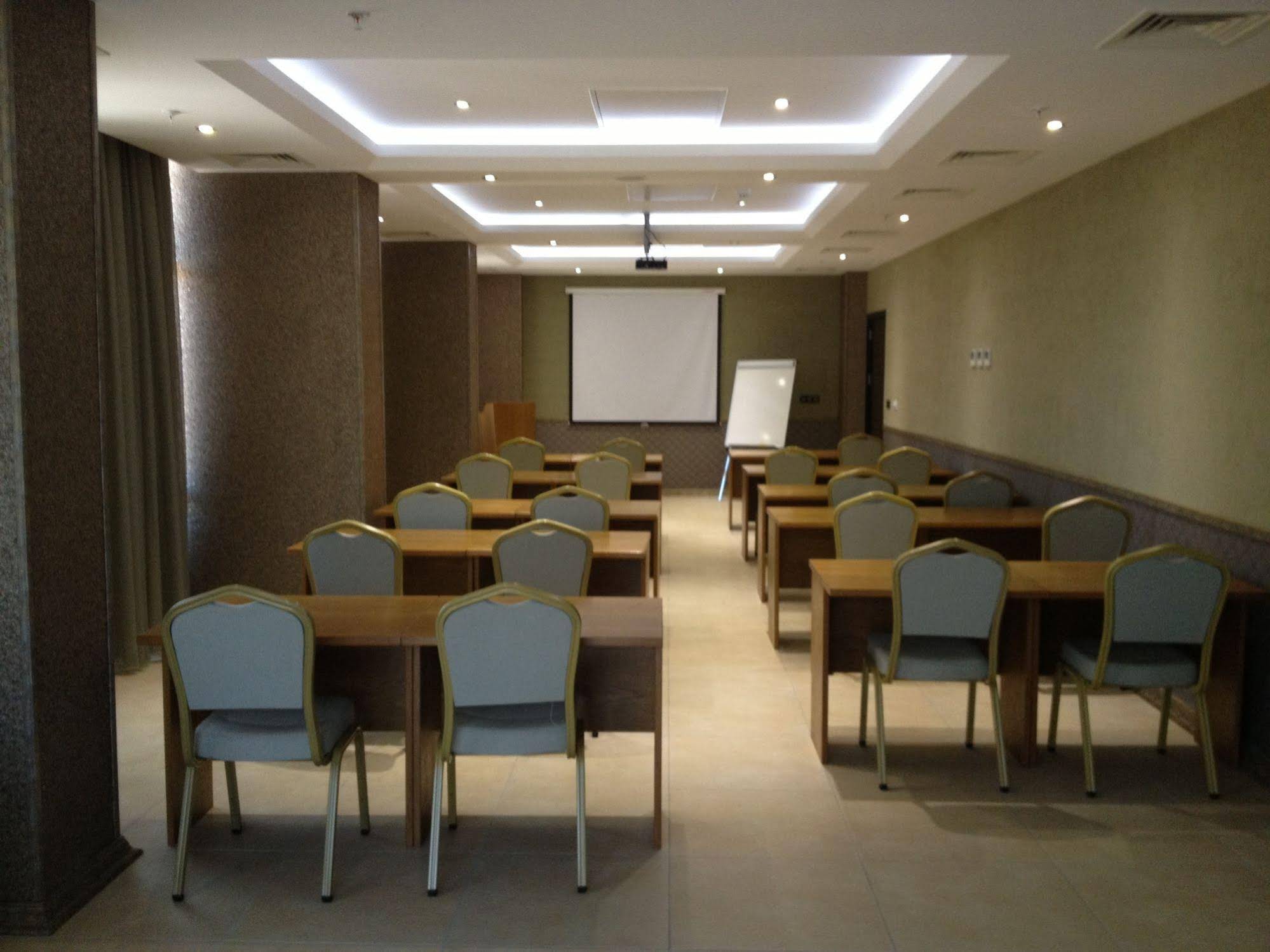 Edis Premier Adana