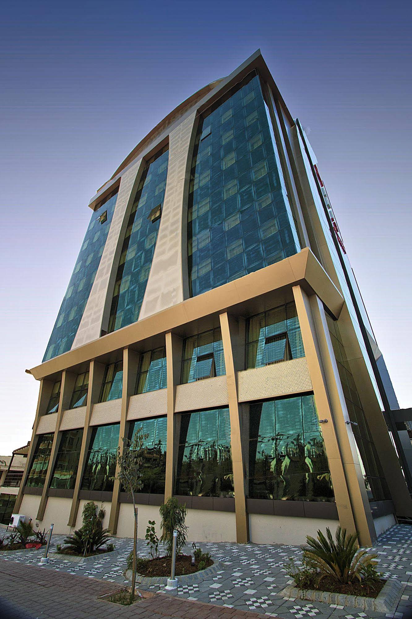Edis Premier Adana