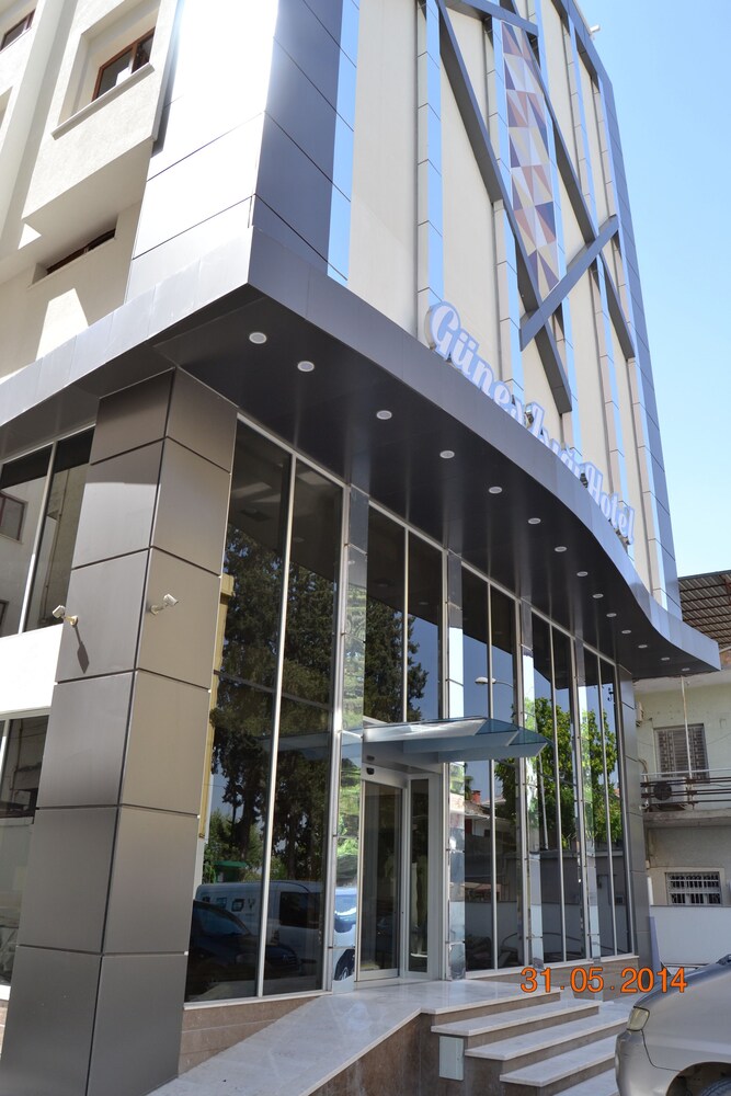 Centrum Business Hotel