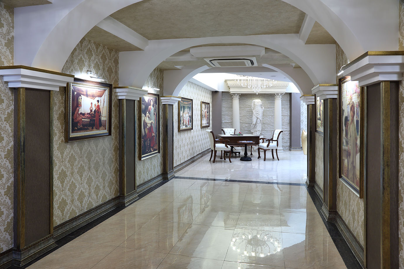 Golden Lake Hotel