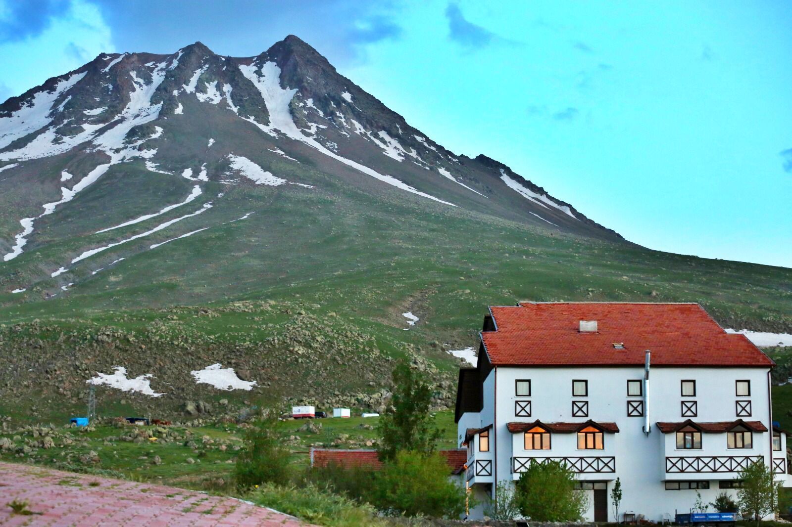 Karbeyaz Hotel & Resort