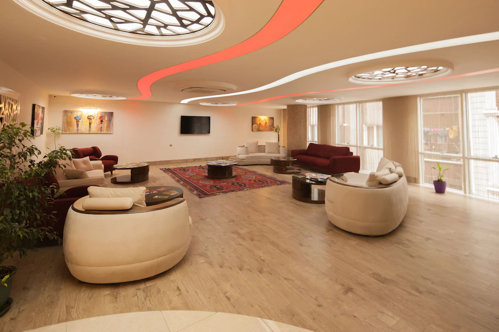 Armin Hotel