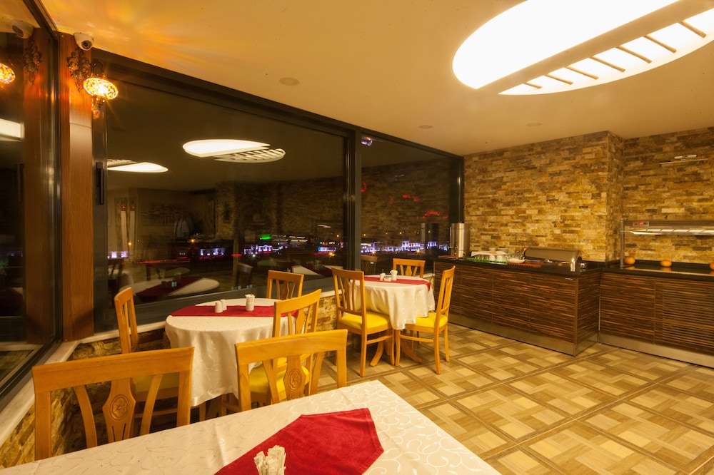 Armin Hotel