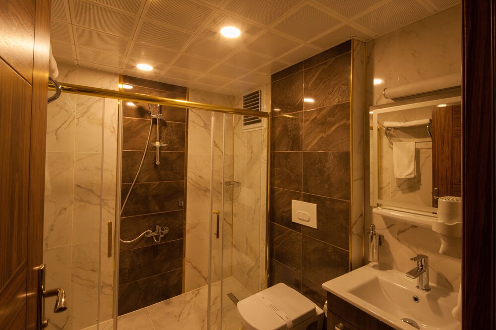 Armin Hotel
