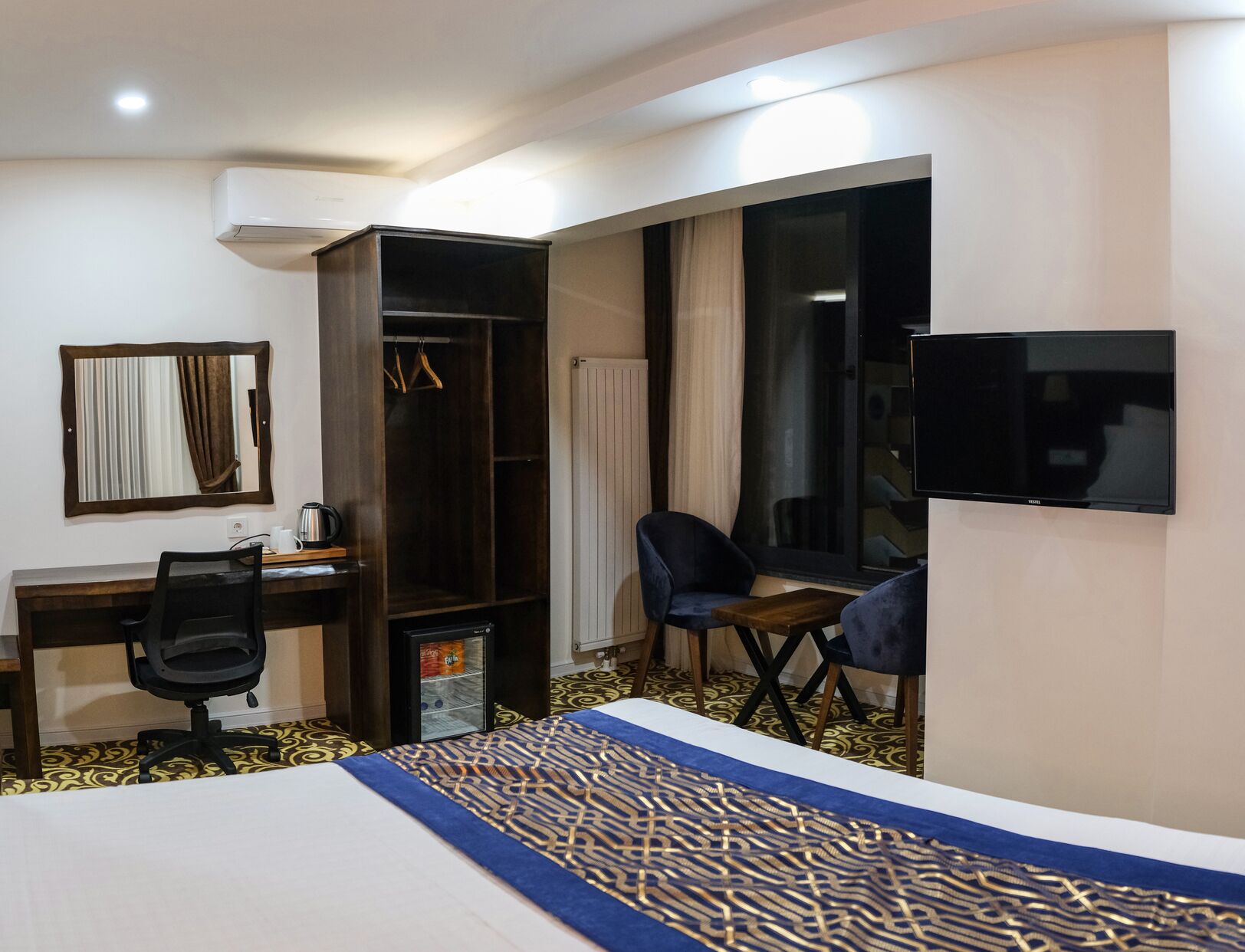 Çinar Han Otel & Cafe