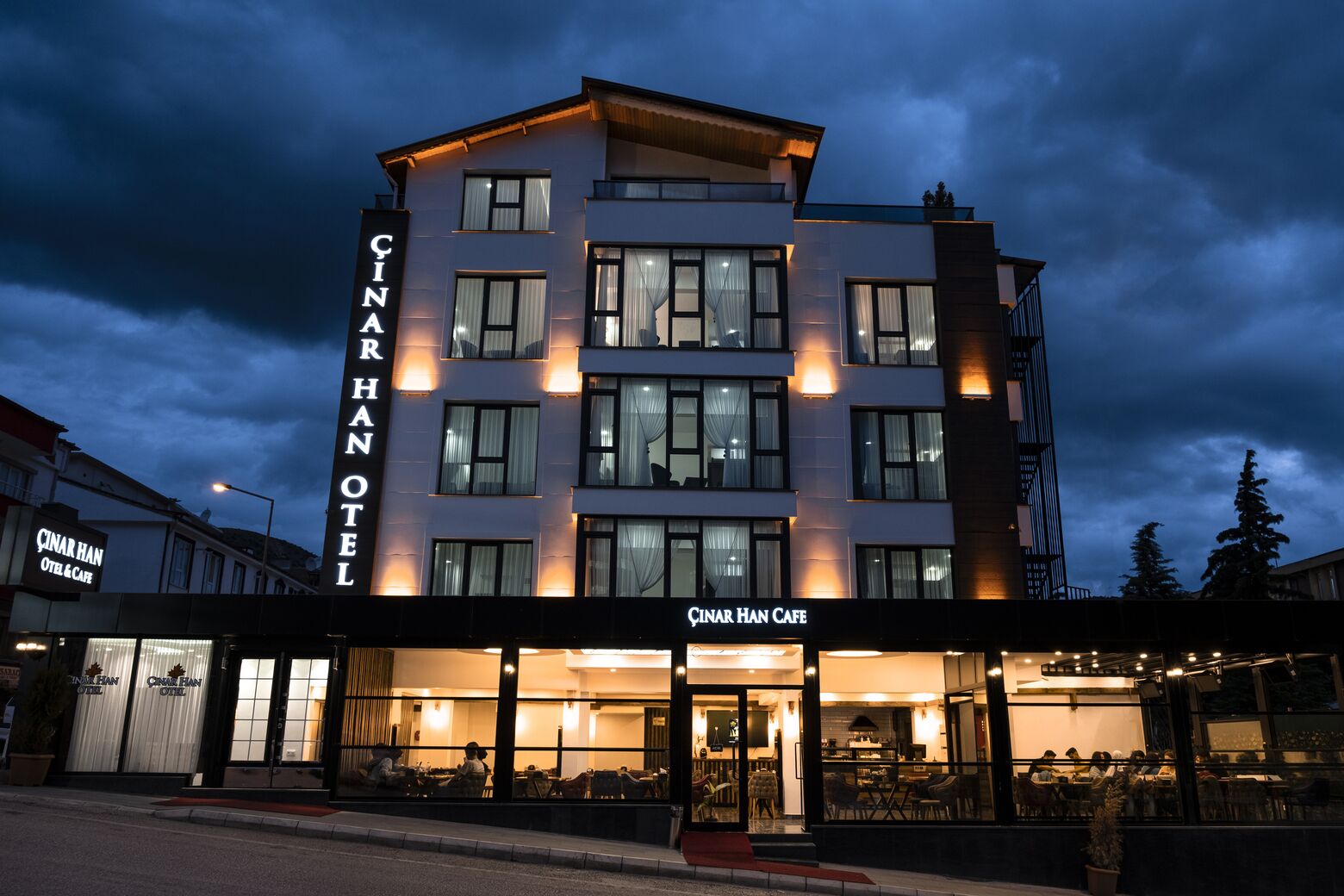 Çinar Han Otel & Cafe