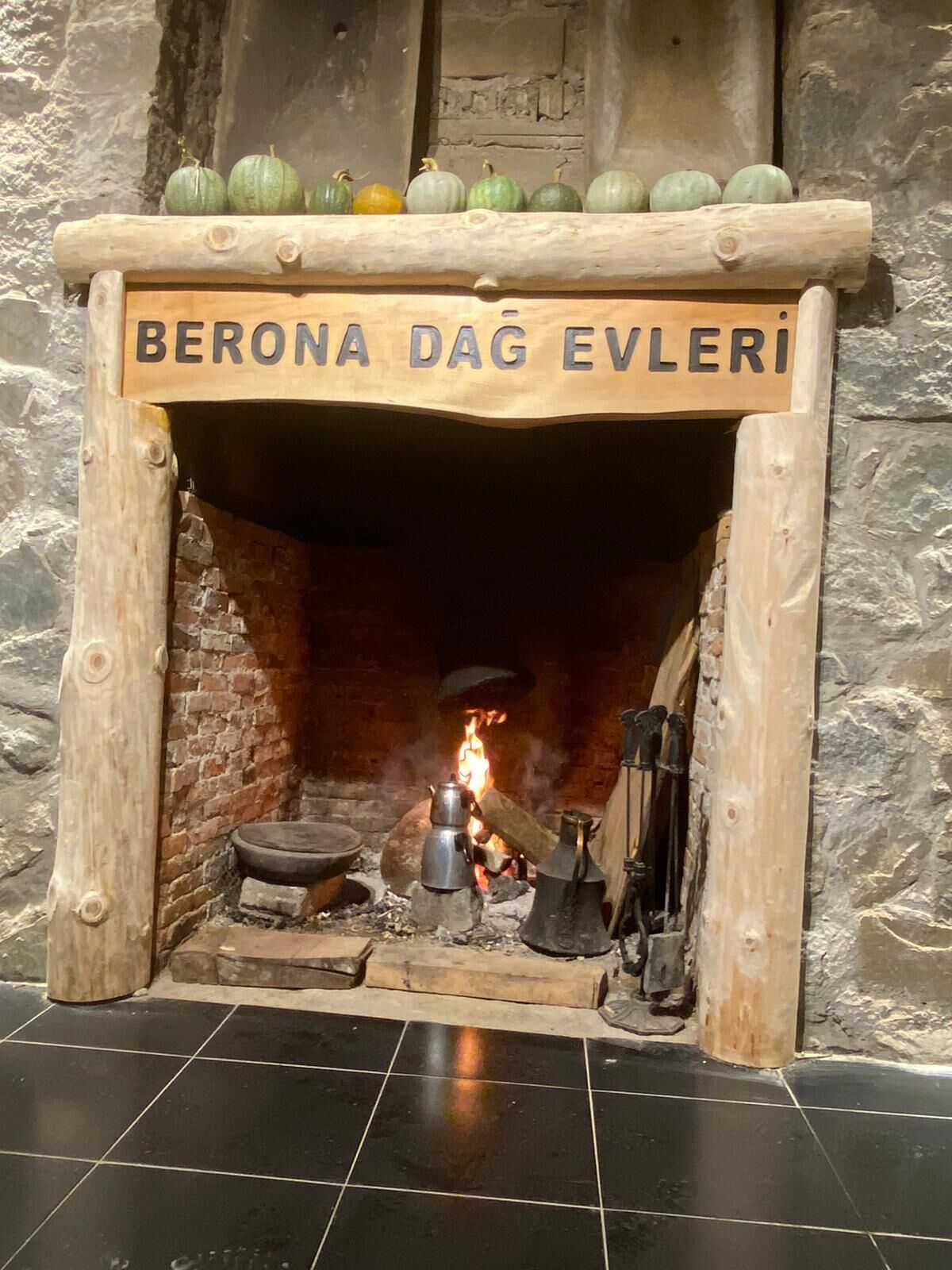 Berona Dag Evleri
