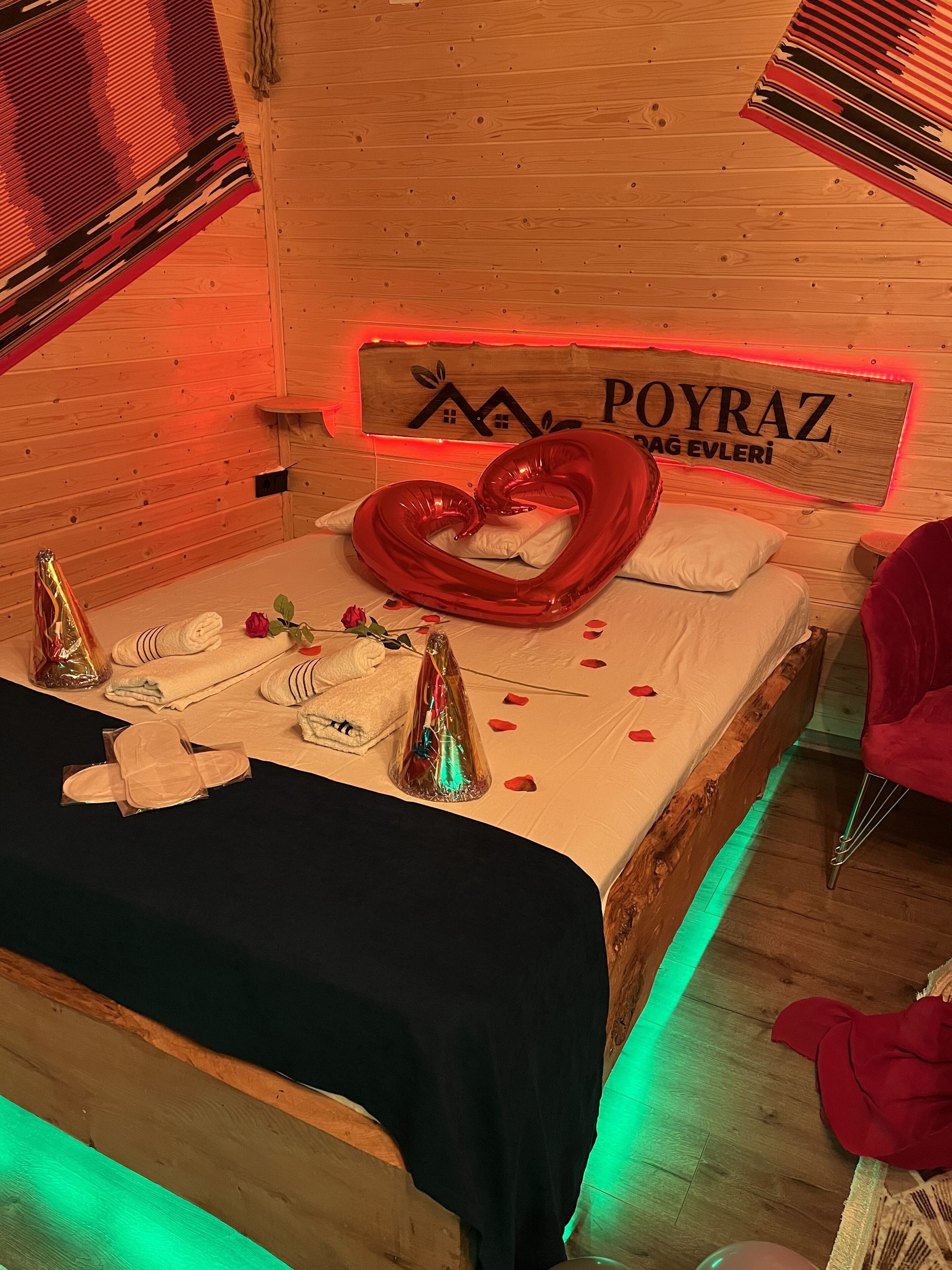 Poyraz Dag Evleri
