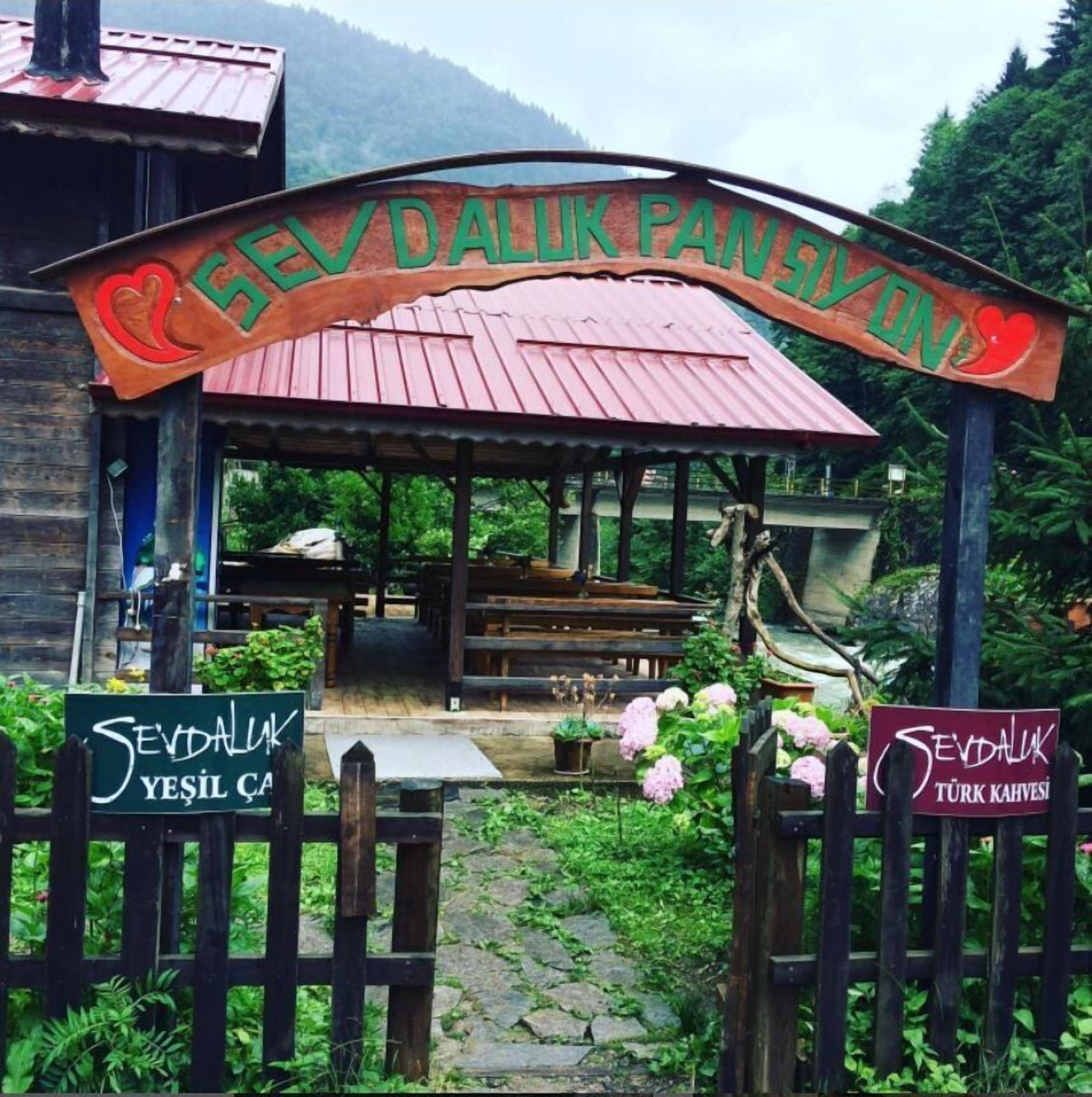 Sevdaluk Pansiyon