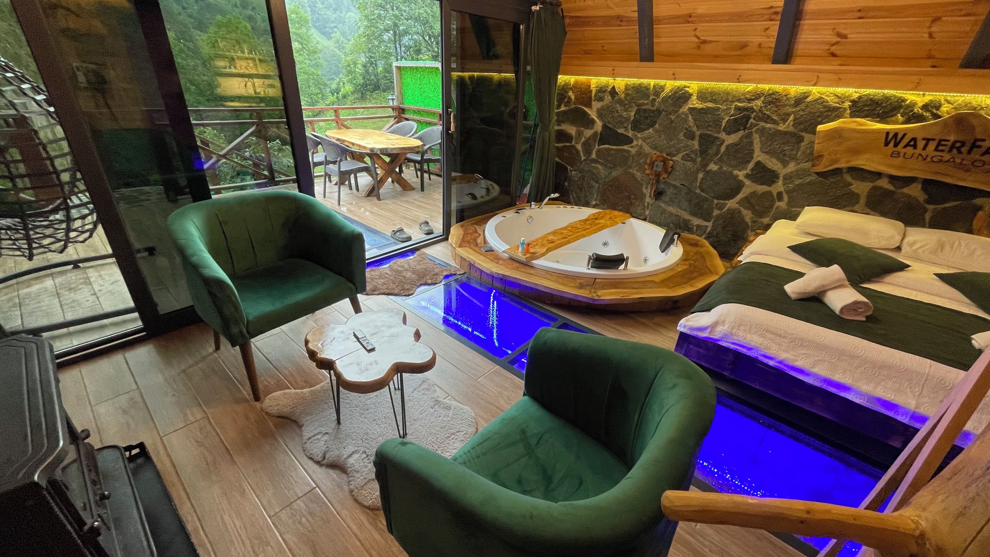 Waterfall Bungalov