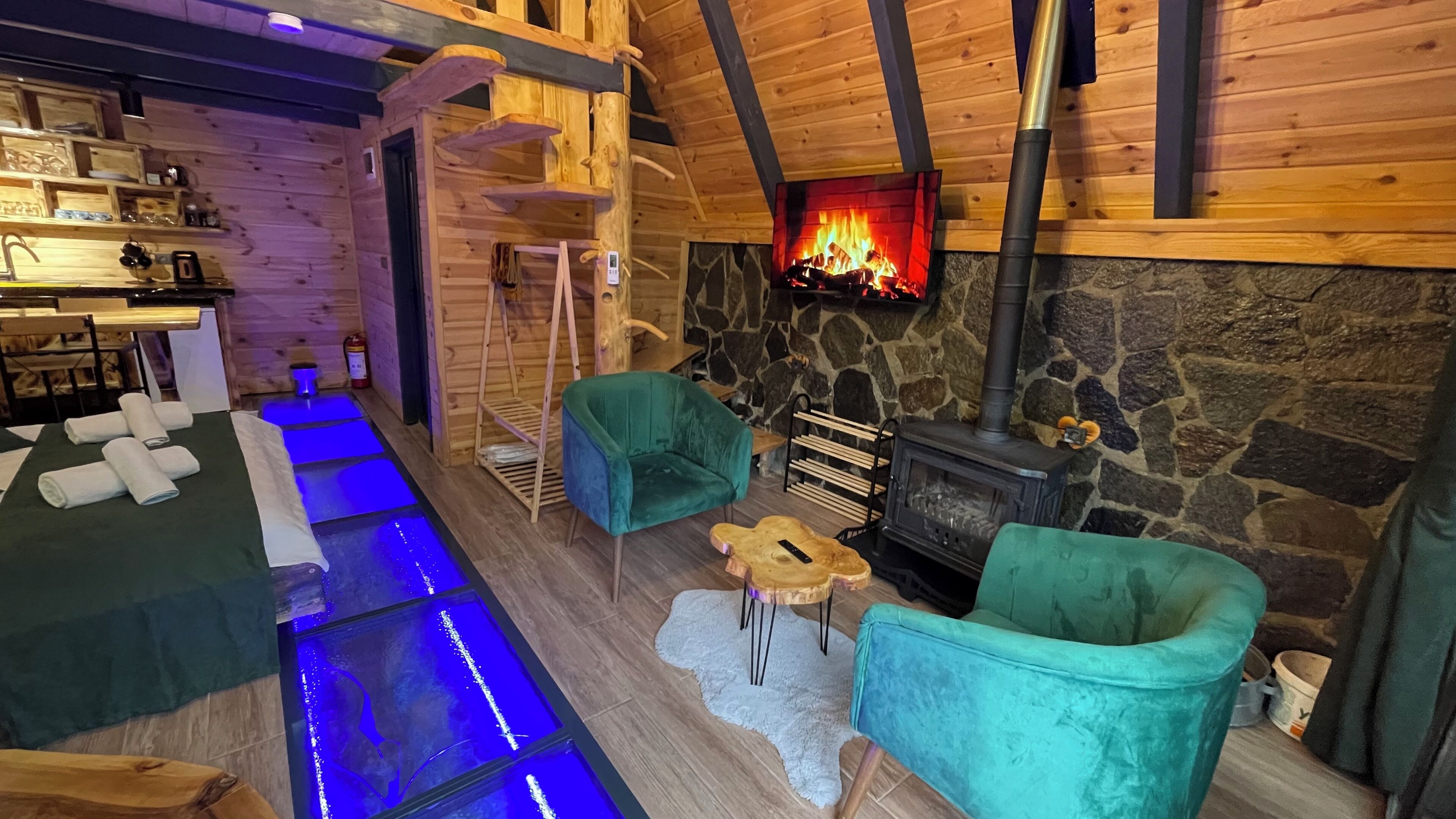 Waterfall Bungalov