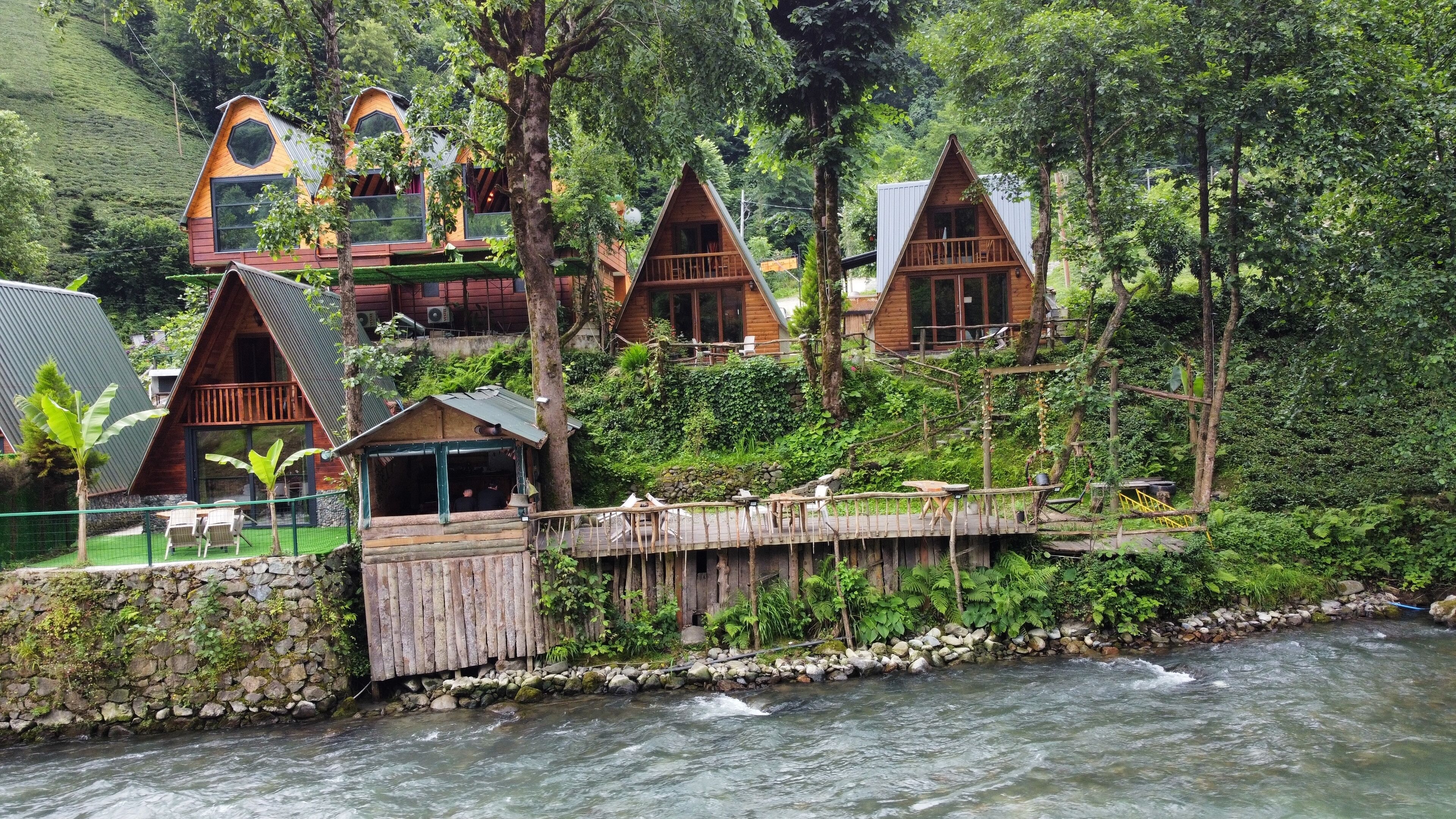 Yasam Bungalov