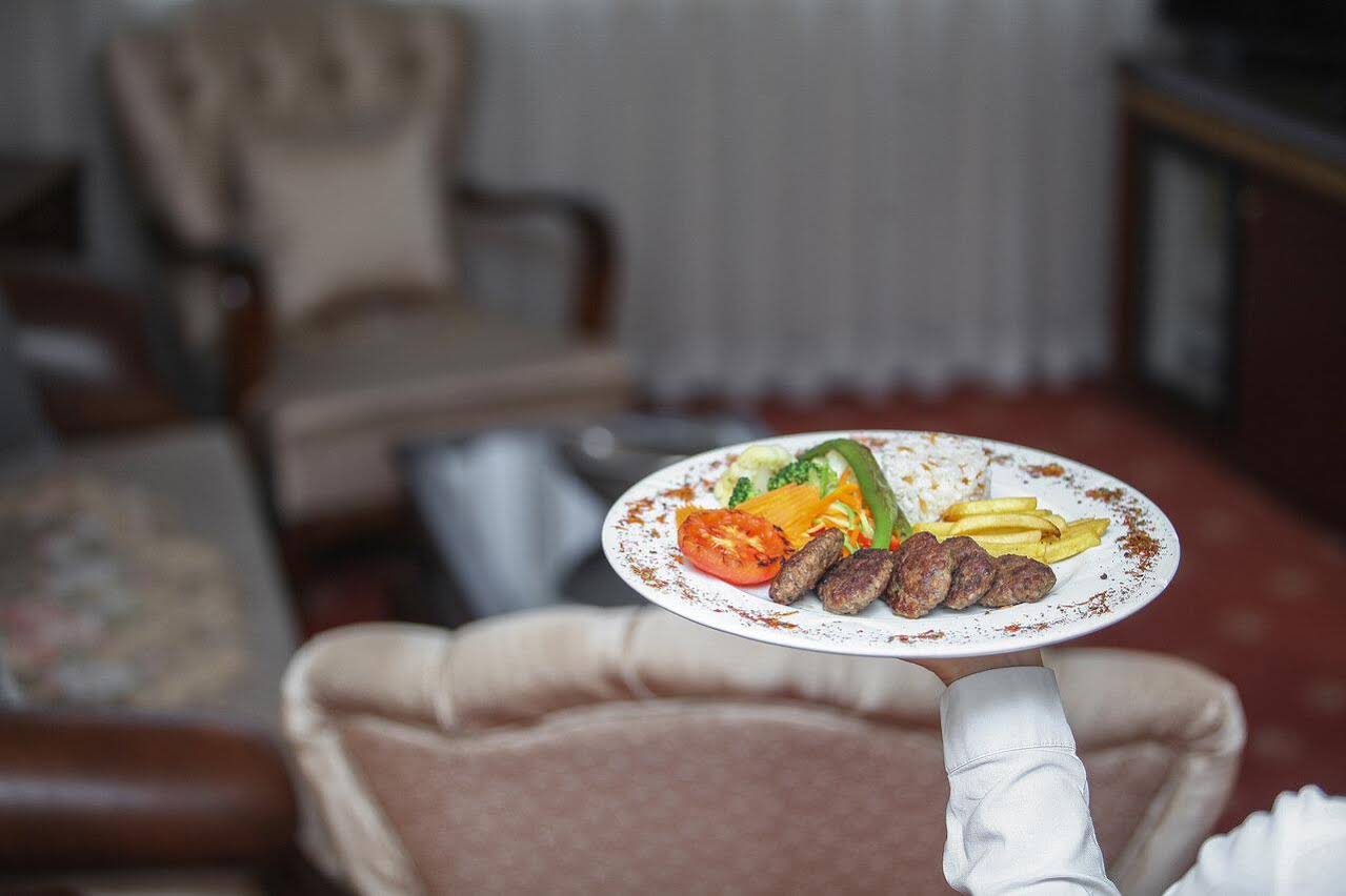 Akar Hotel International