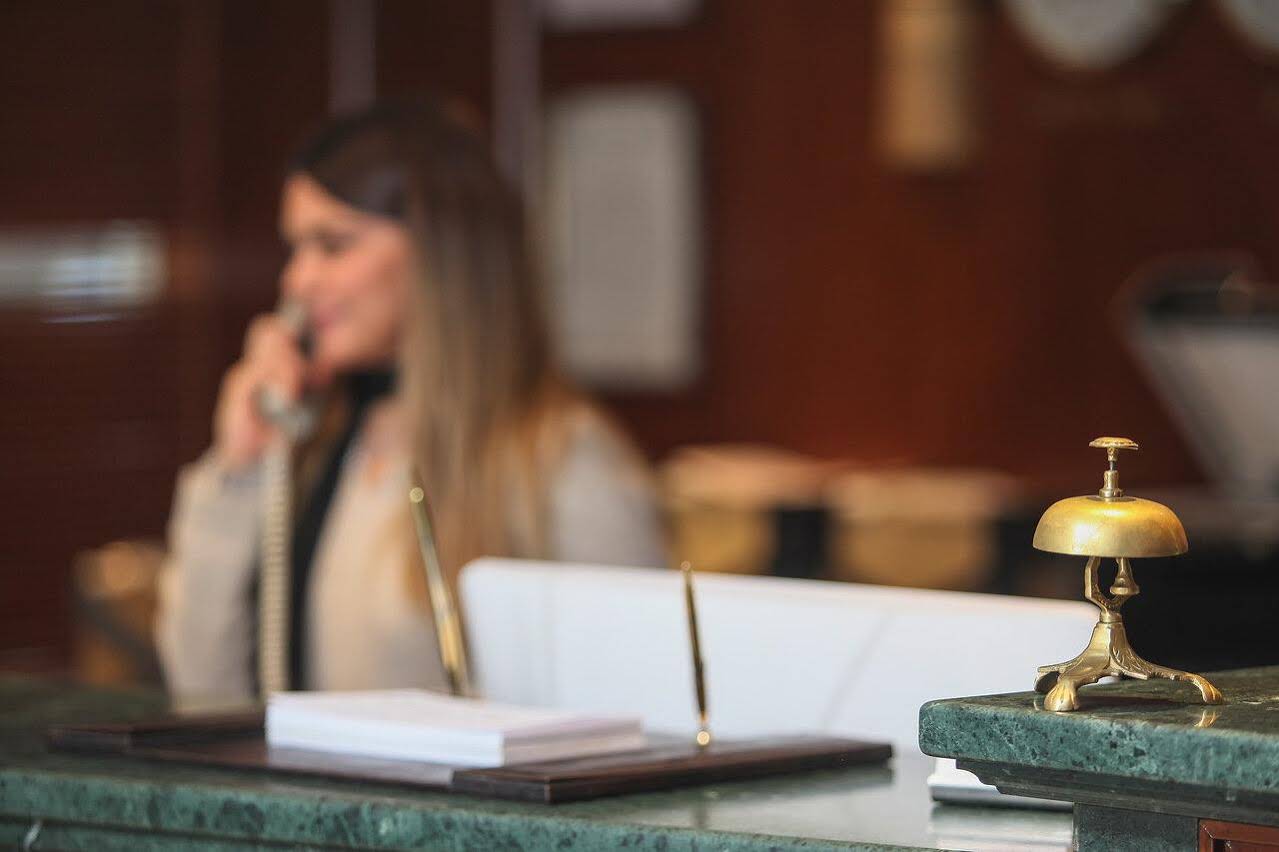 Akar Hotel International