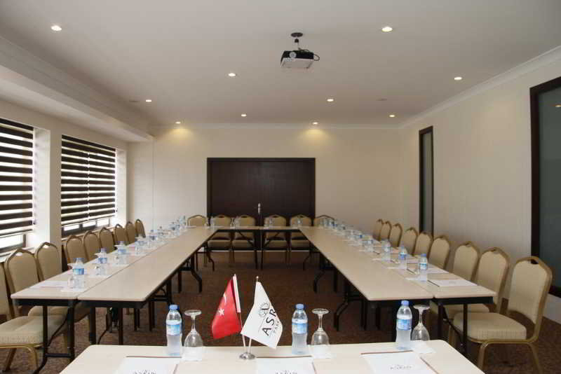 Asrin Park Hotel and Spa