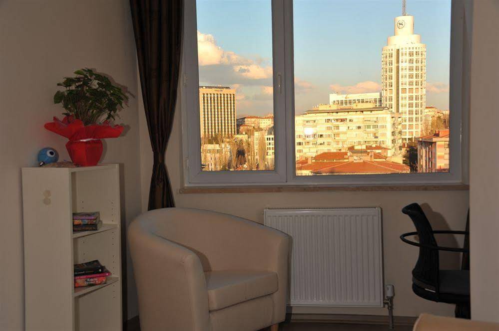 A Hotels & Suits