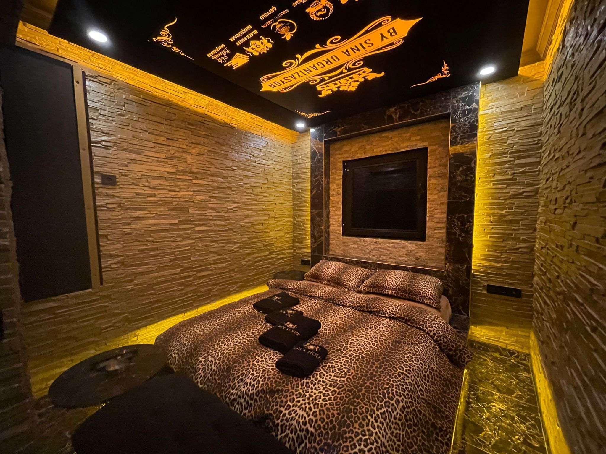 Black House