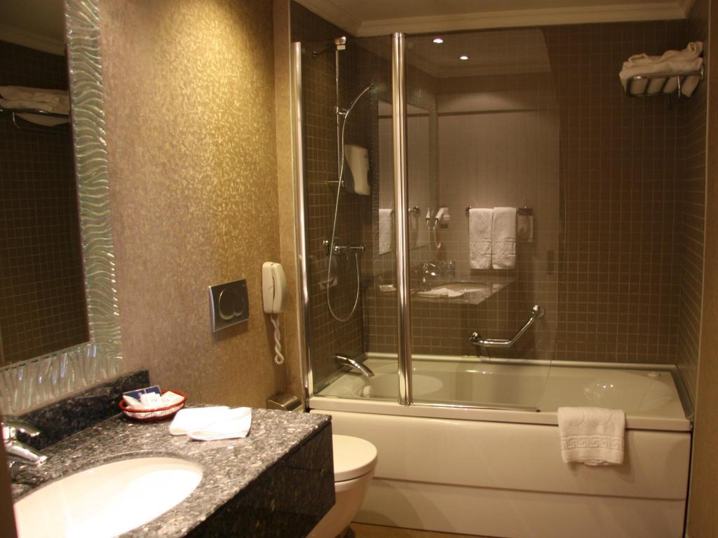 Büyükhanli Park Hotel & Residence