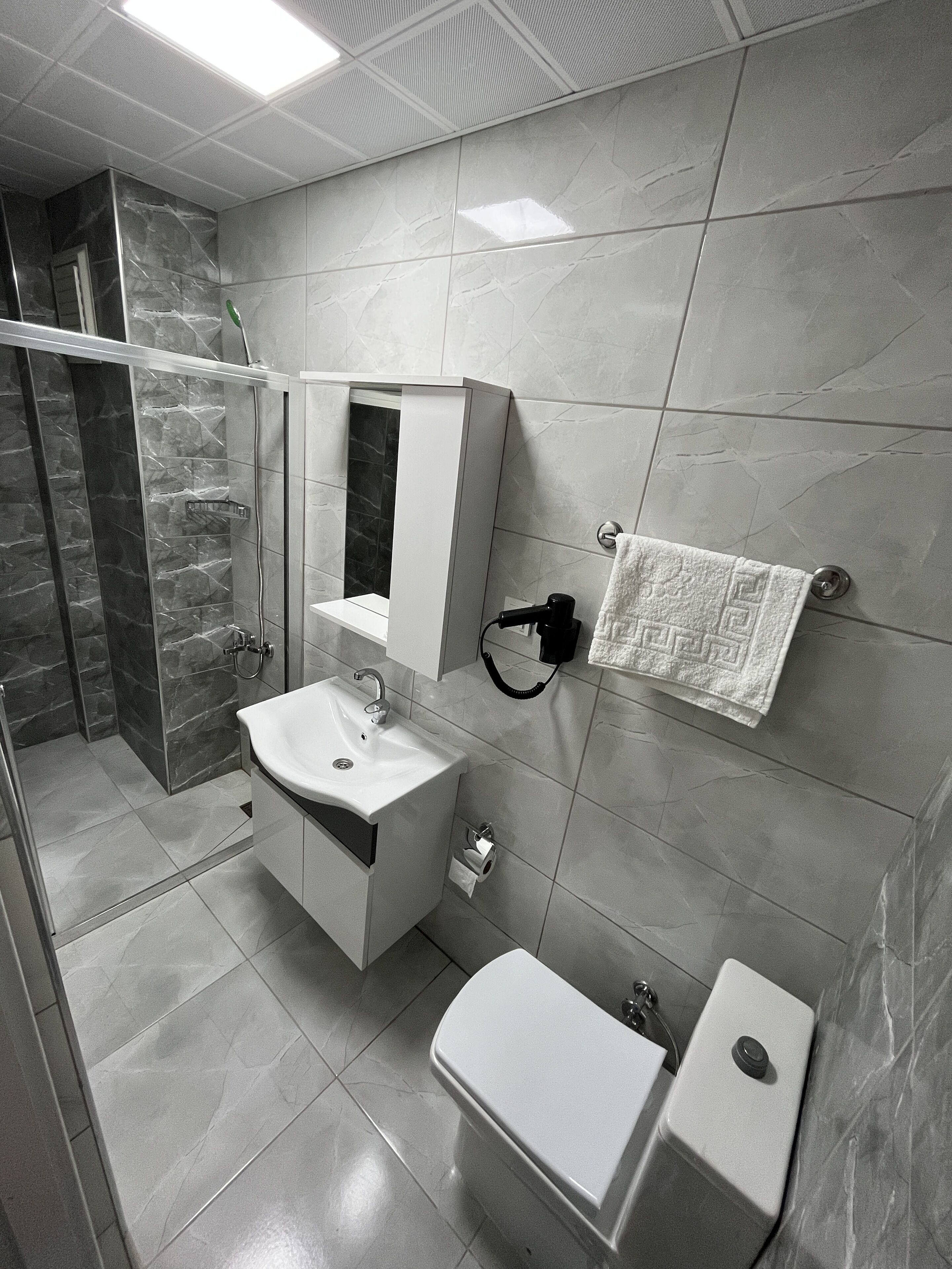 Cicek Hotel