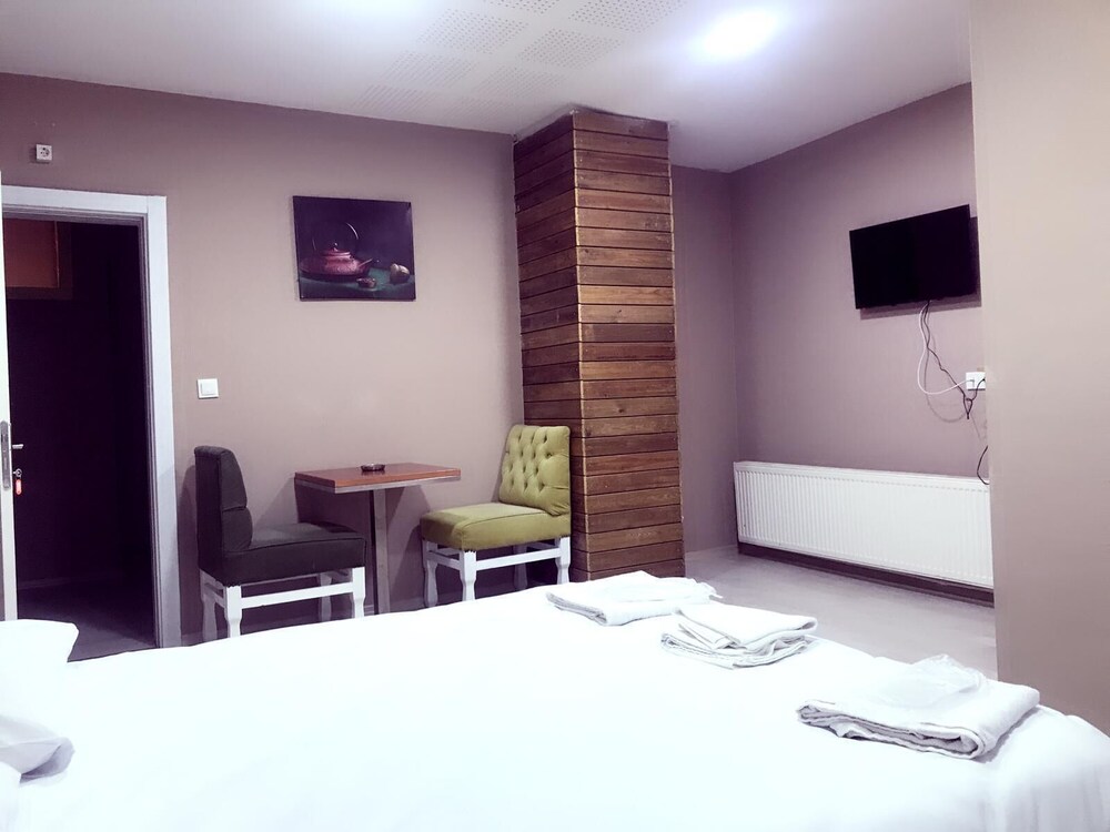 Colorful Otel