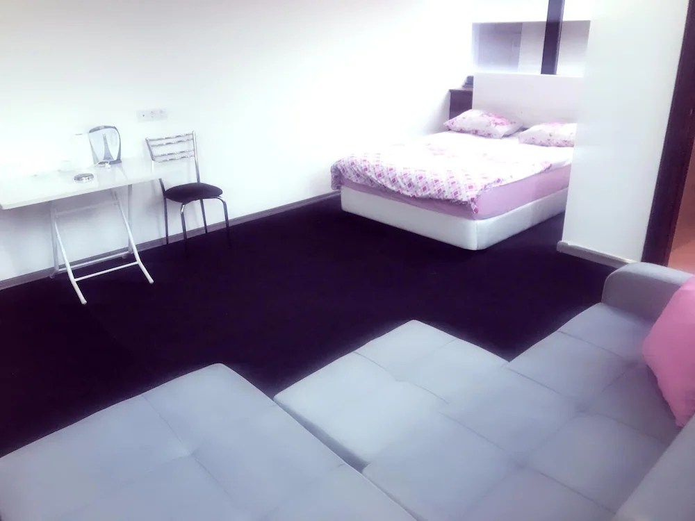 Colorful Otel