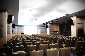 Demora Hotel