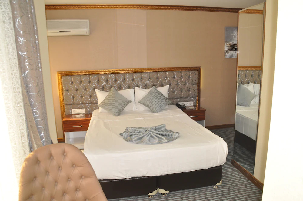 Grand Sera Hotel