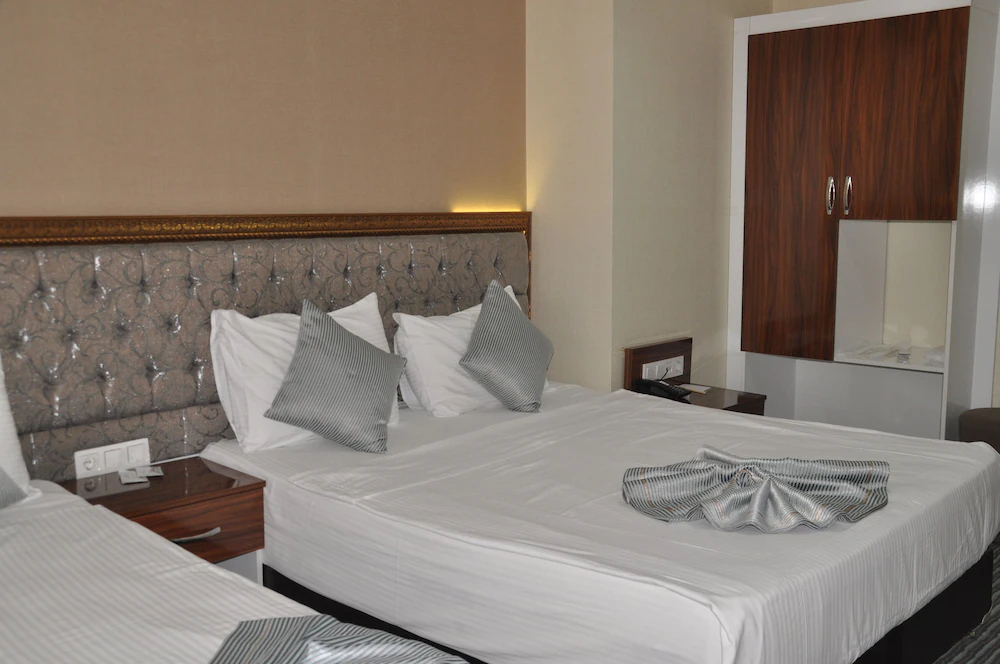 Grand Sera Hotel