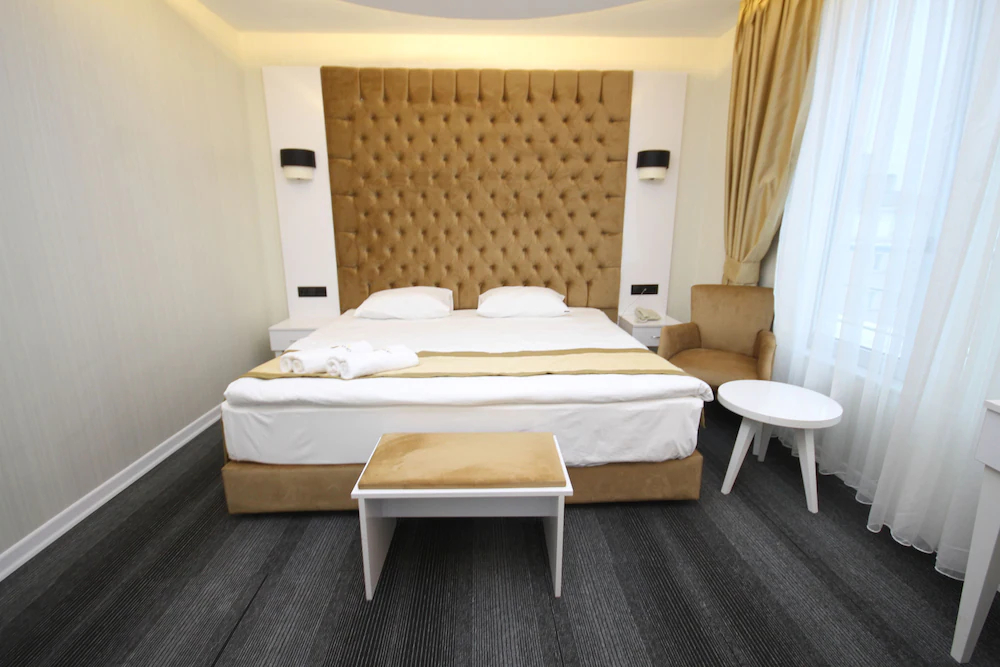Grand Silay Hotel