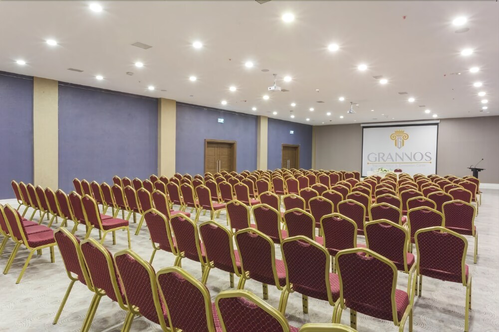 Grannos Thermal Hotel & Convention Center