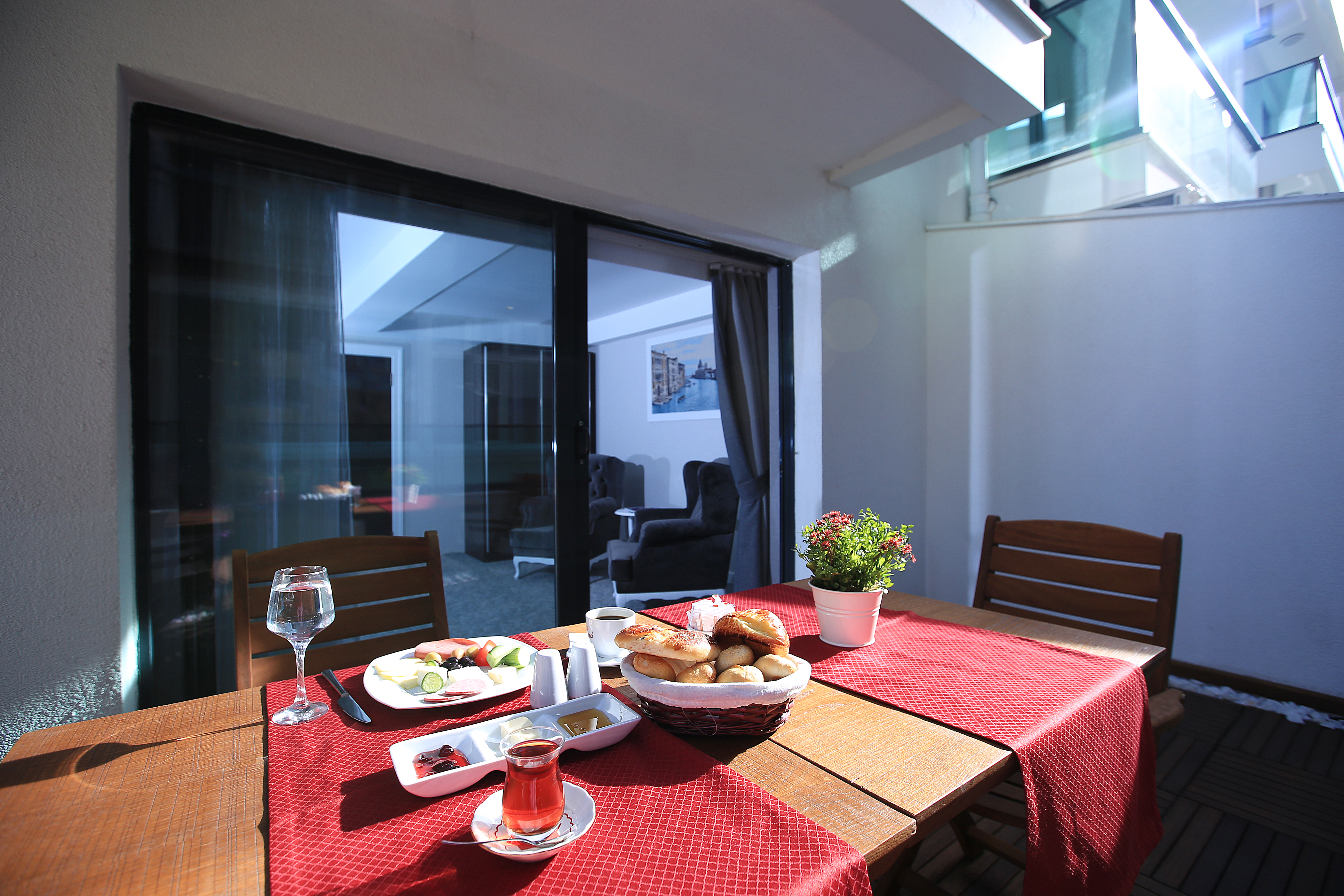 Guvenay Business Hotel