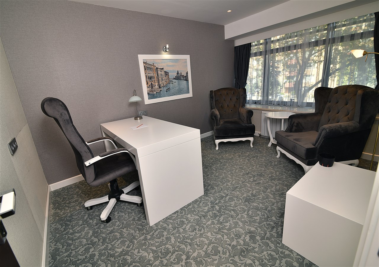 Guvenay Business Hotel
