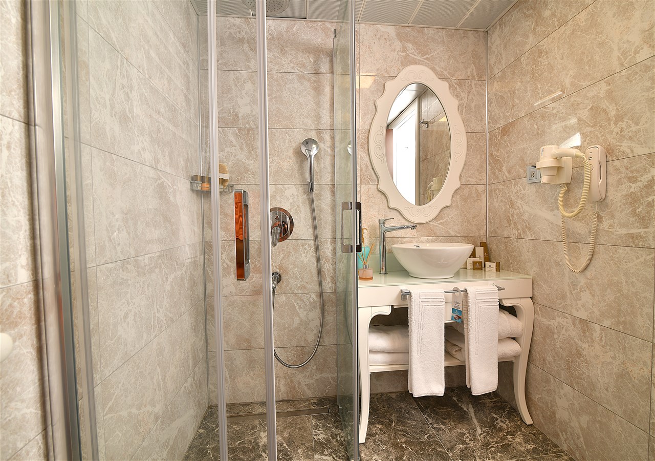 Guvenay Business Hotel