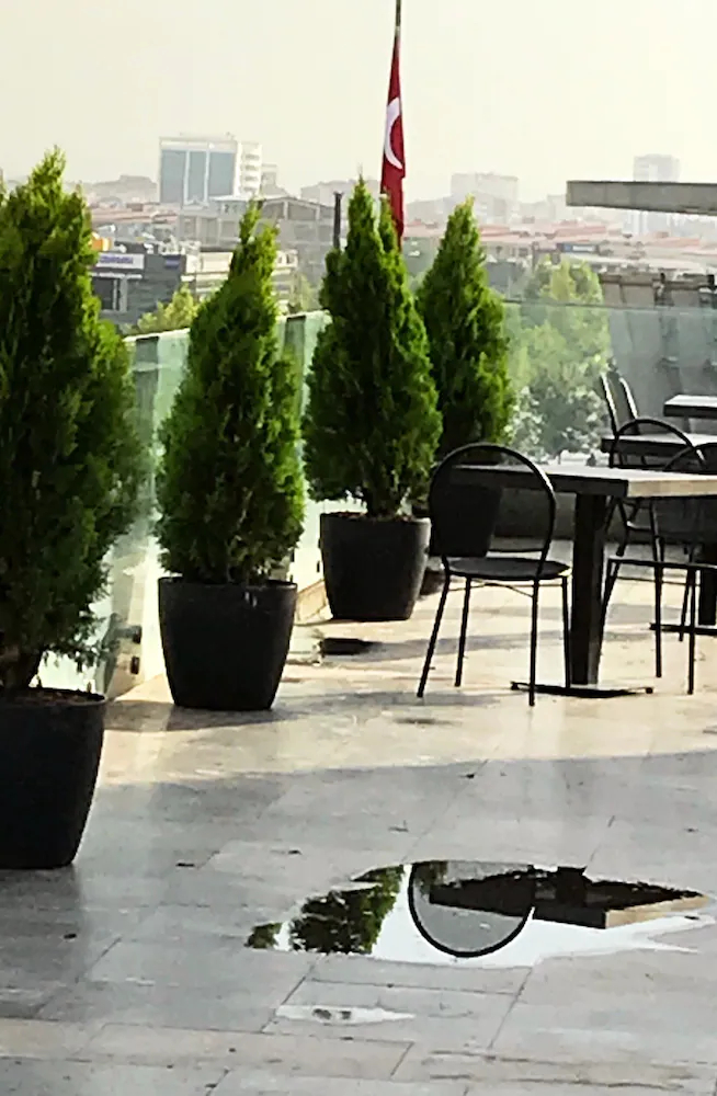 HM Commerce Hotel