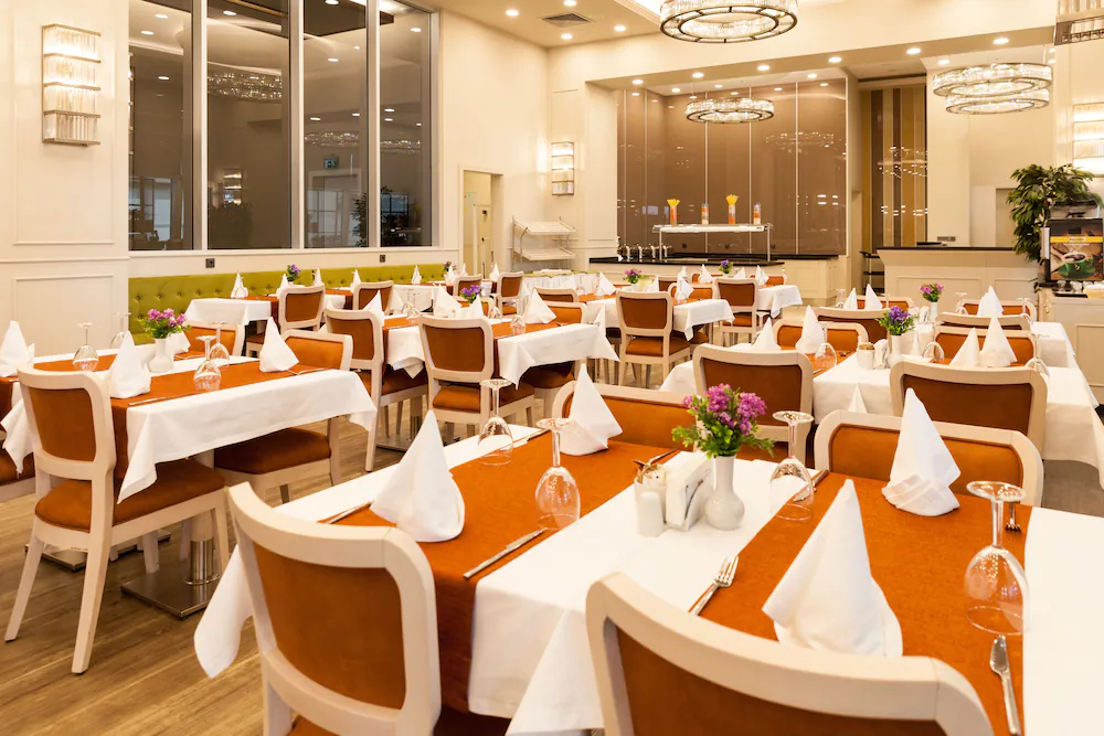 HM Commerce Hotel