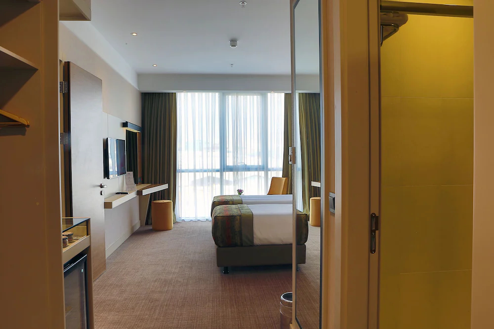 HM Commerce Hotel
