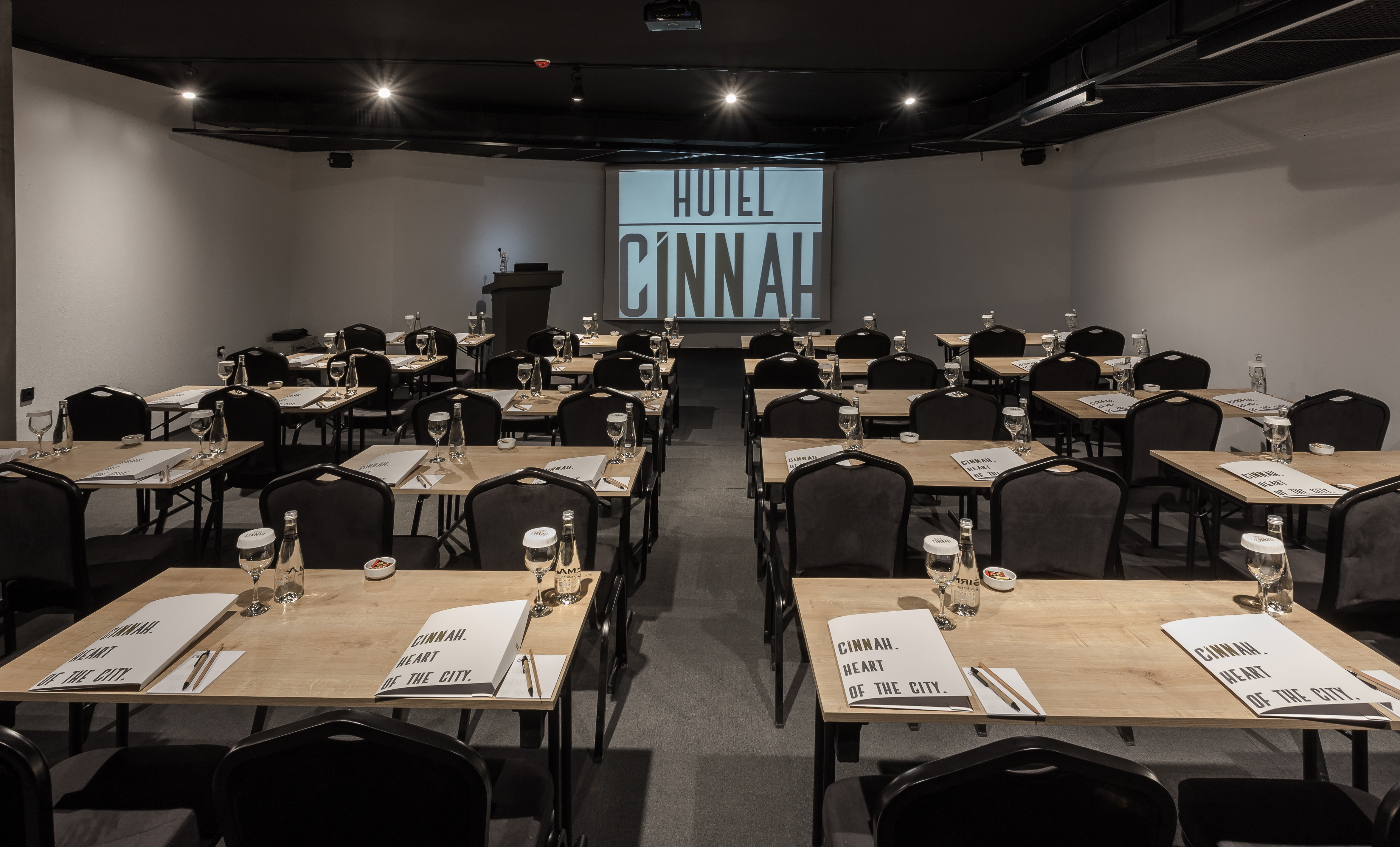 Hotel Cinnah