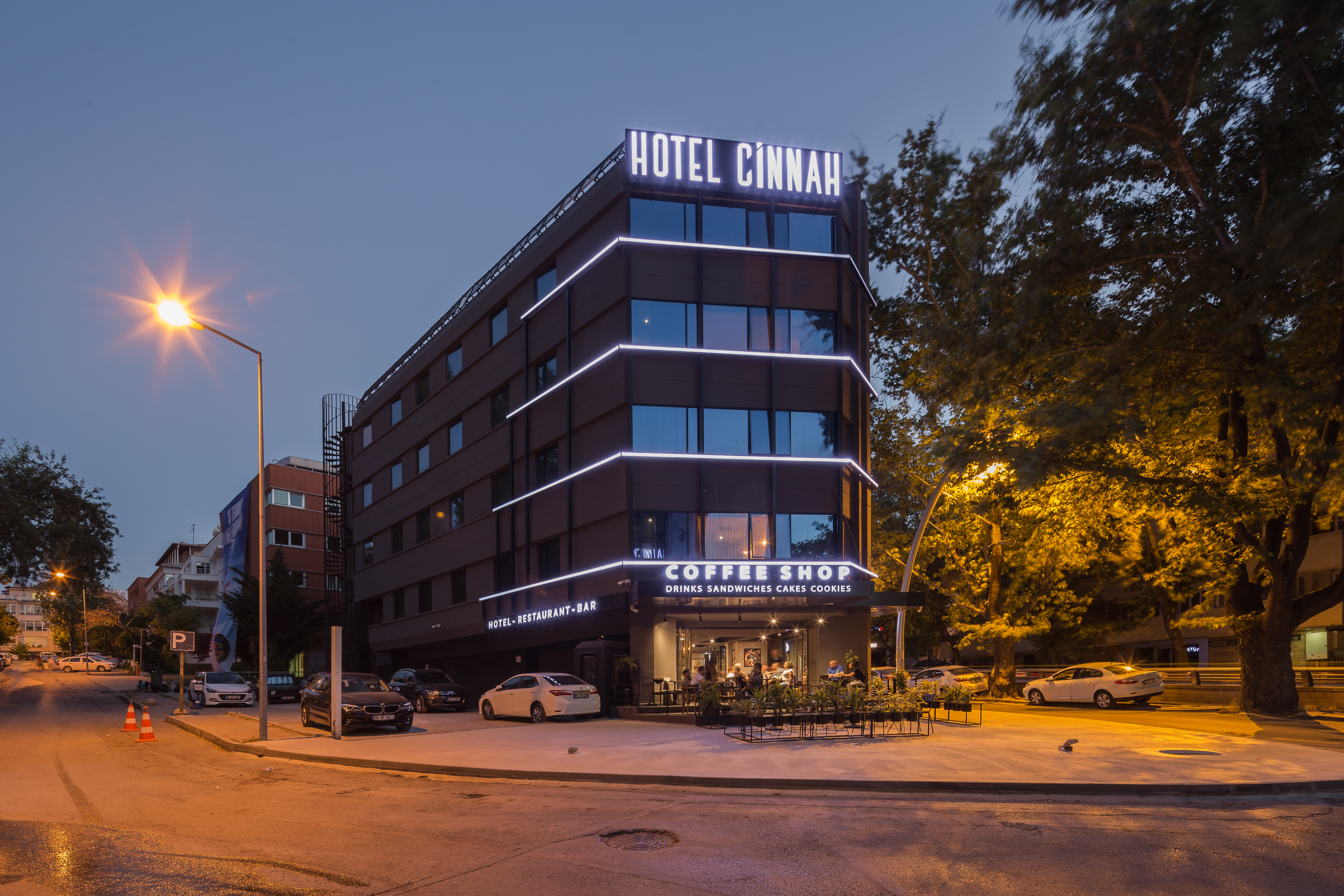 Hotel Cinnah