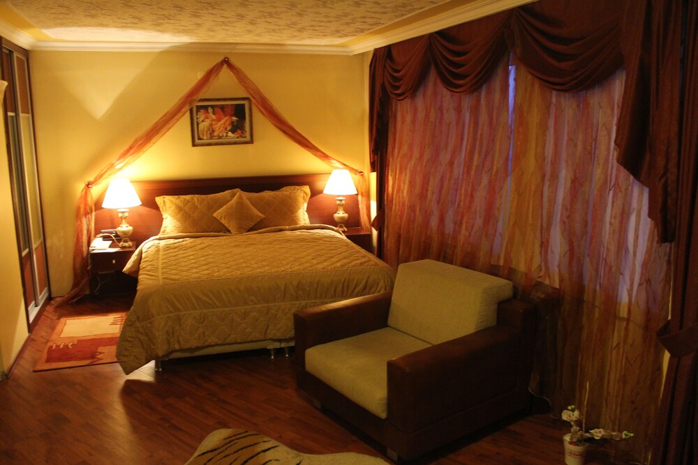 Ikbalhan Hotel