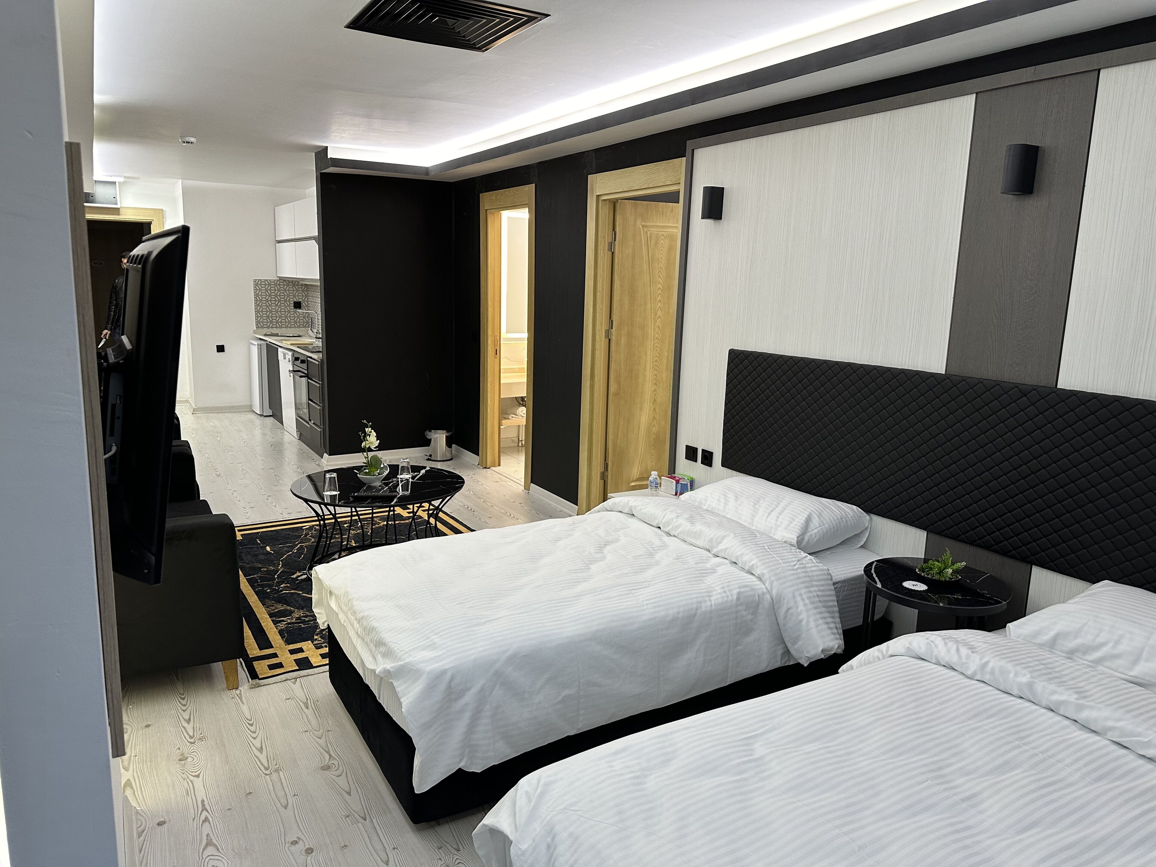 KT Suites