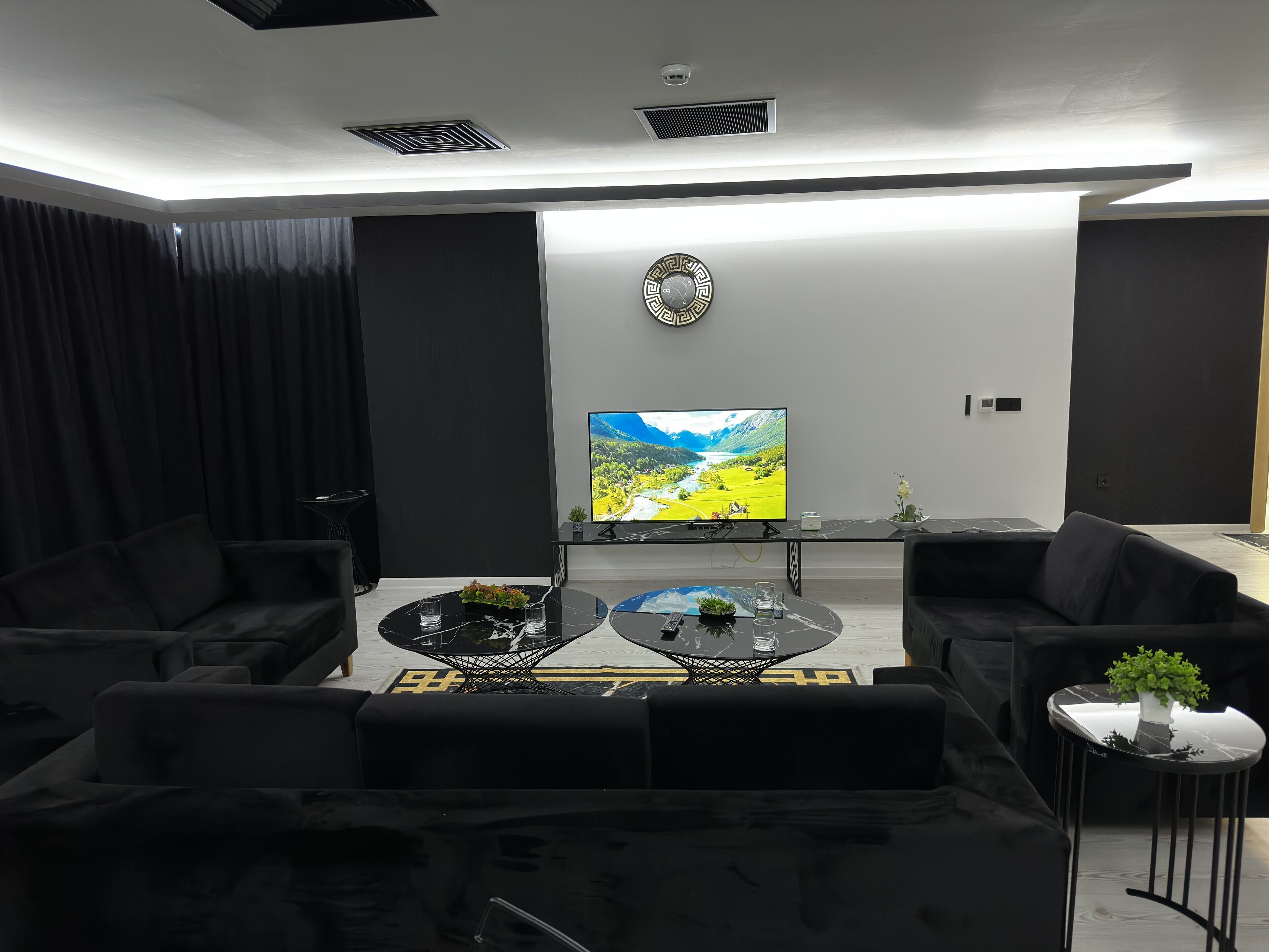 KT Suites
