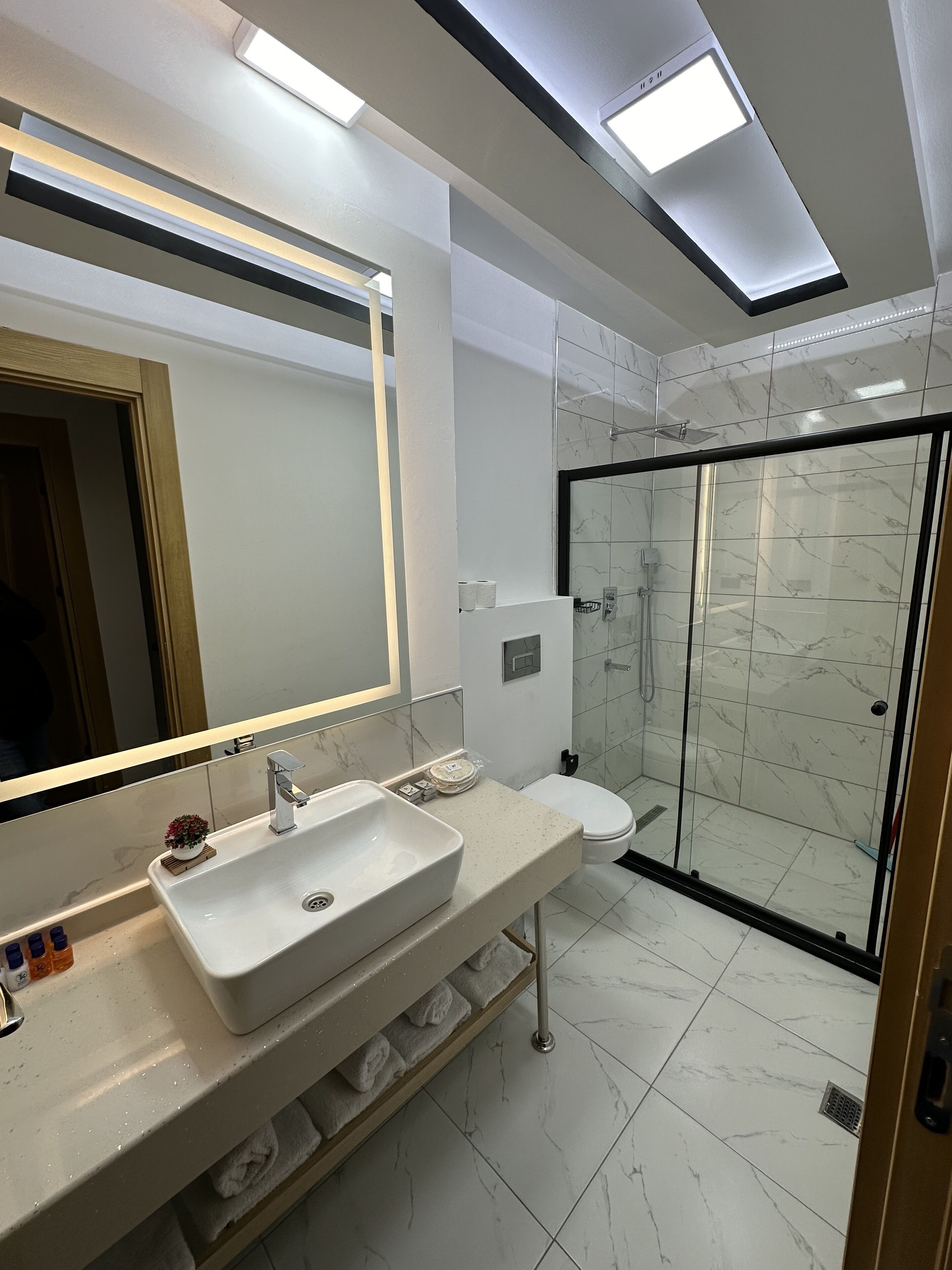 KT Suites