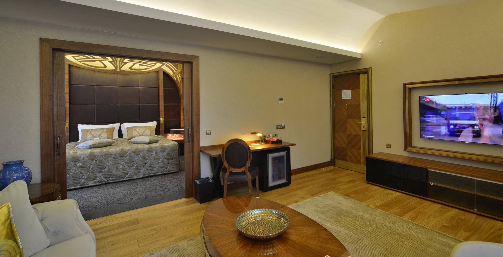 Warwick Ankara