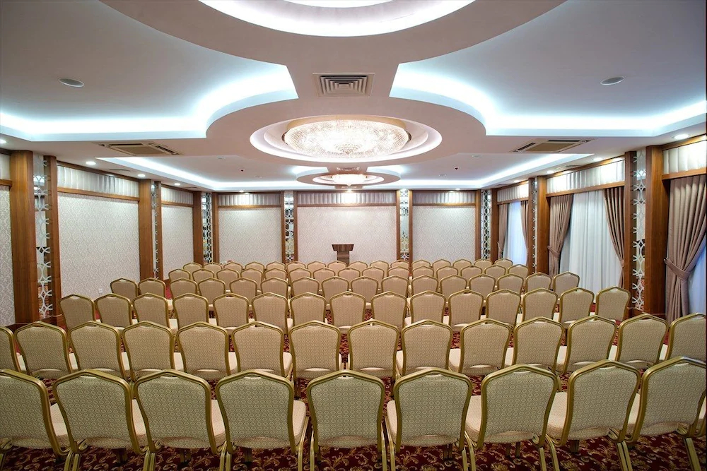 Bonjur Hotel Thermal & Wellness Club