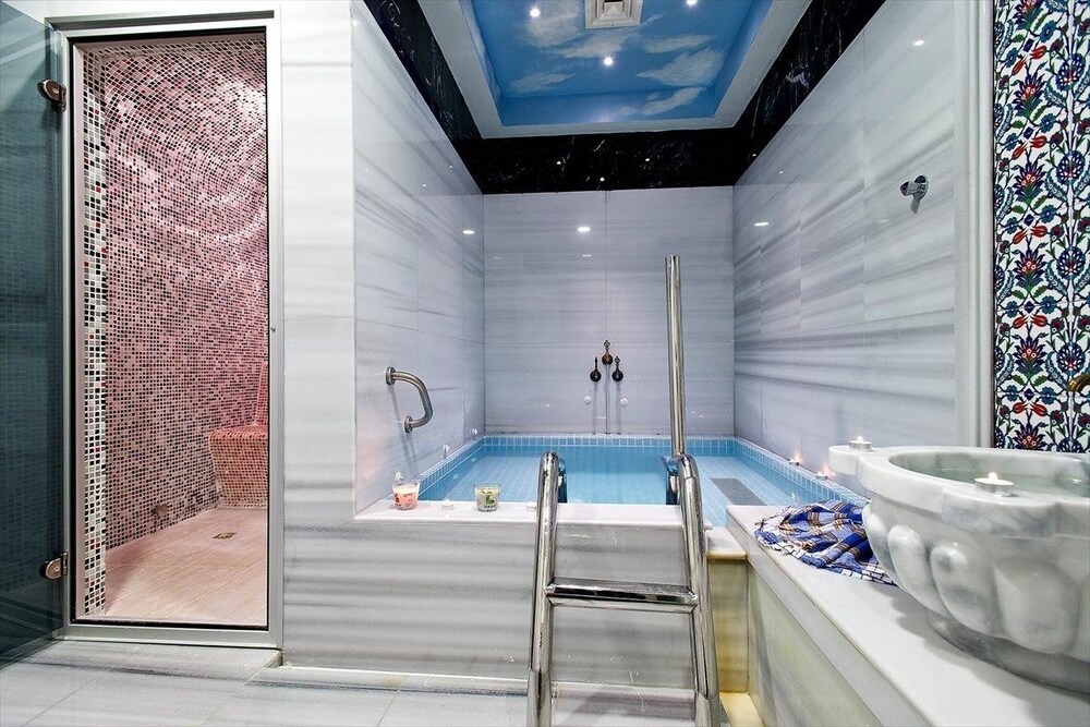 Bonjur Hotel Thermal & Wellness Club