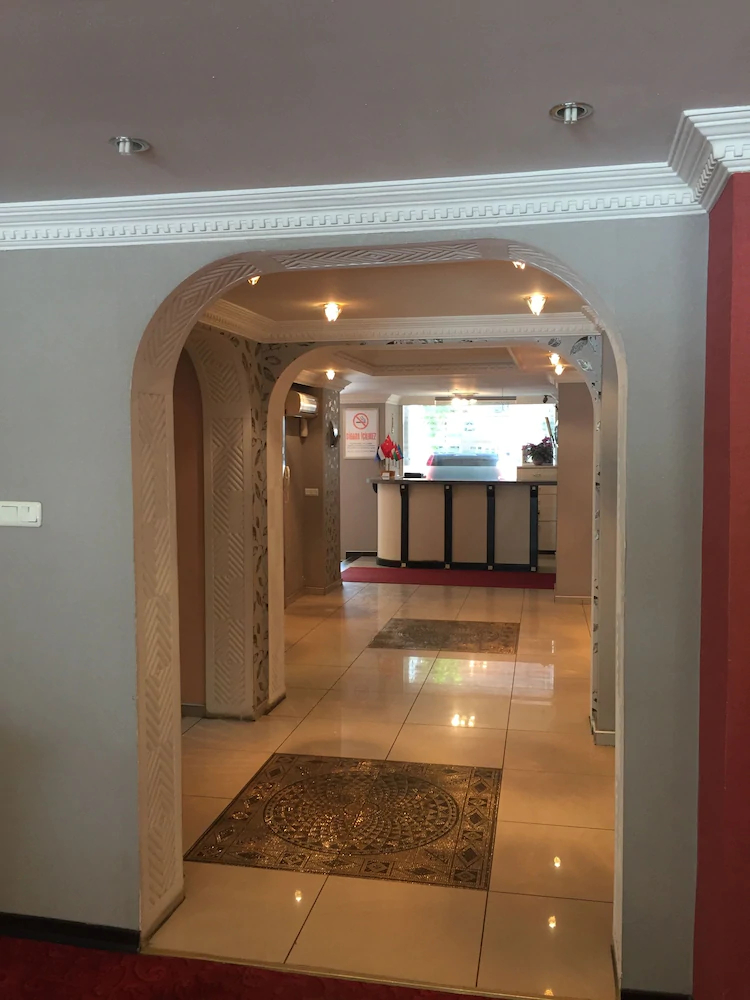 Mina 1 Otel