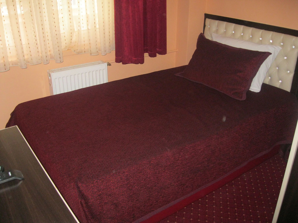 Mina 1 Otel