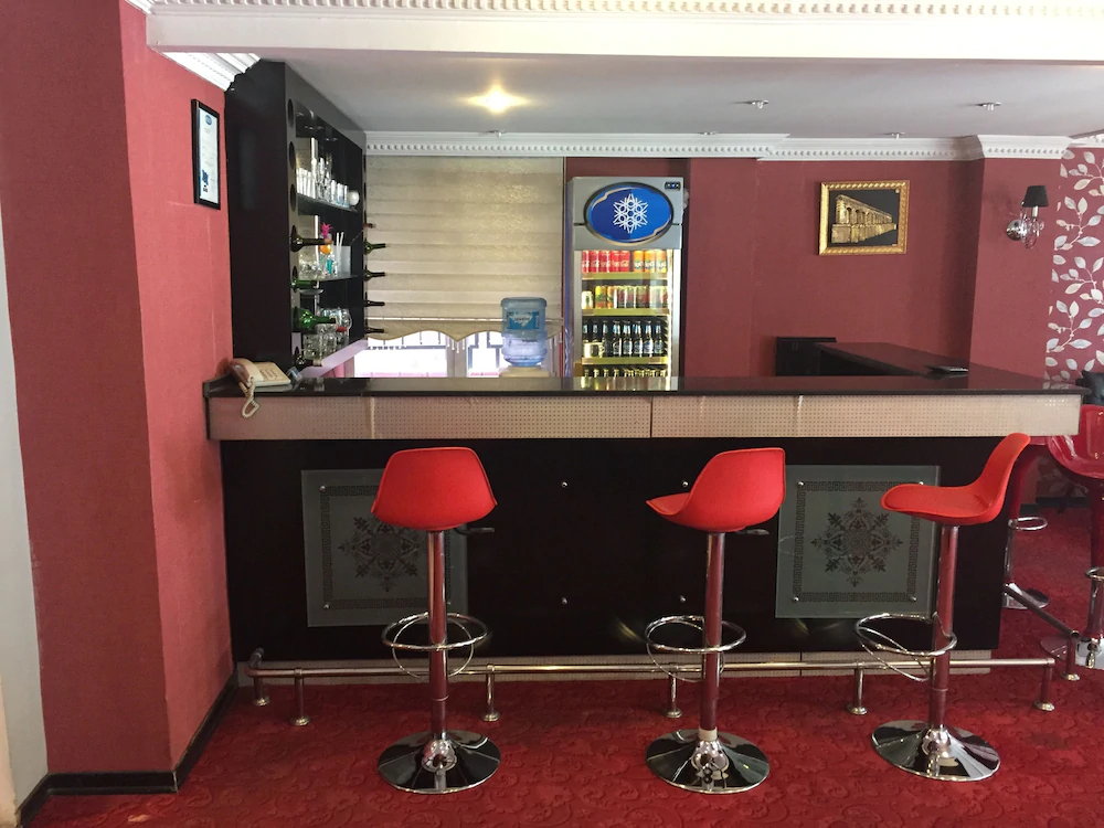 Mina 1 Otel
