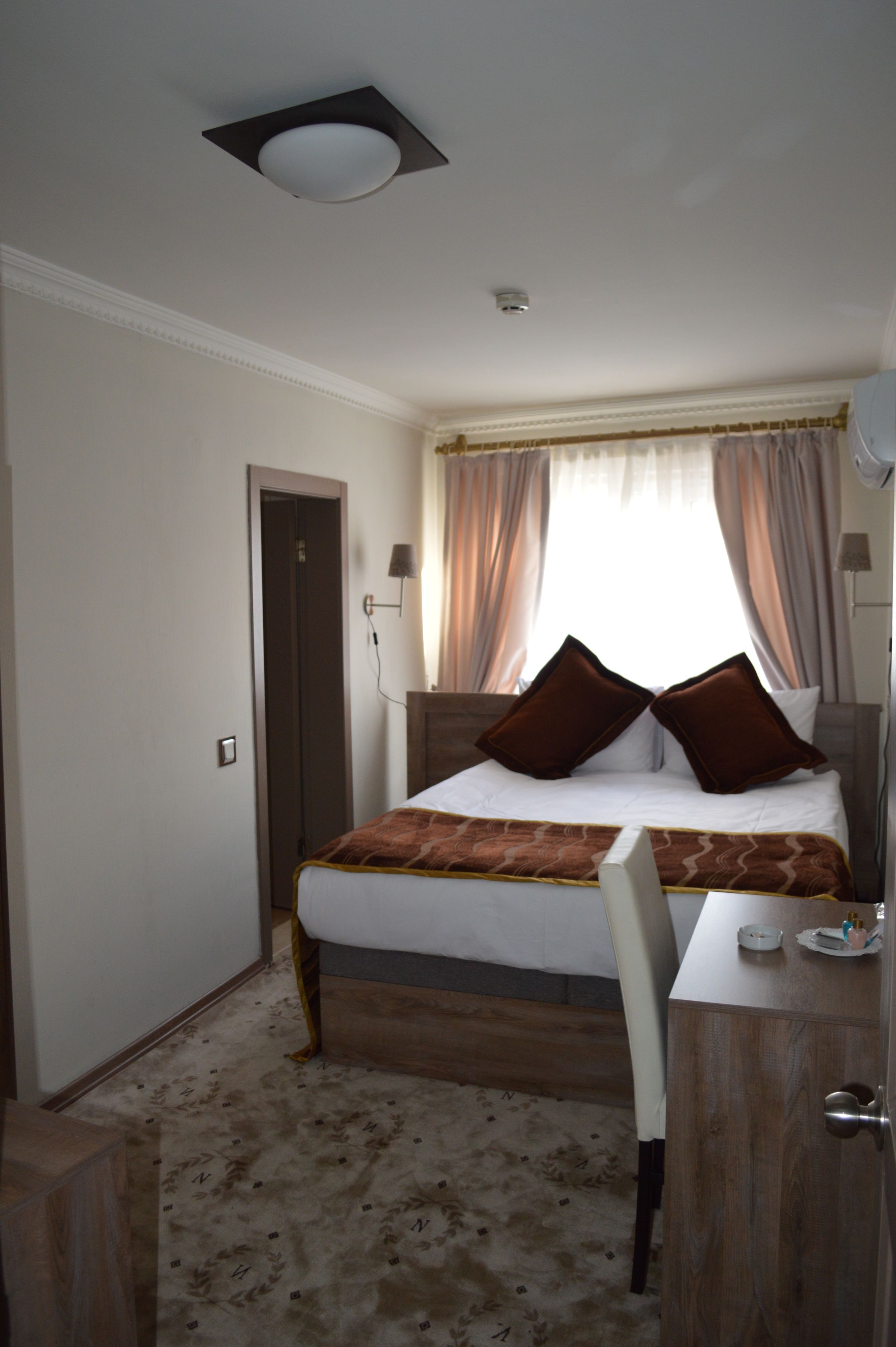 Nobel Hotel
