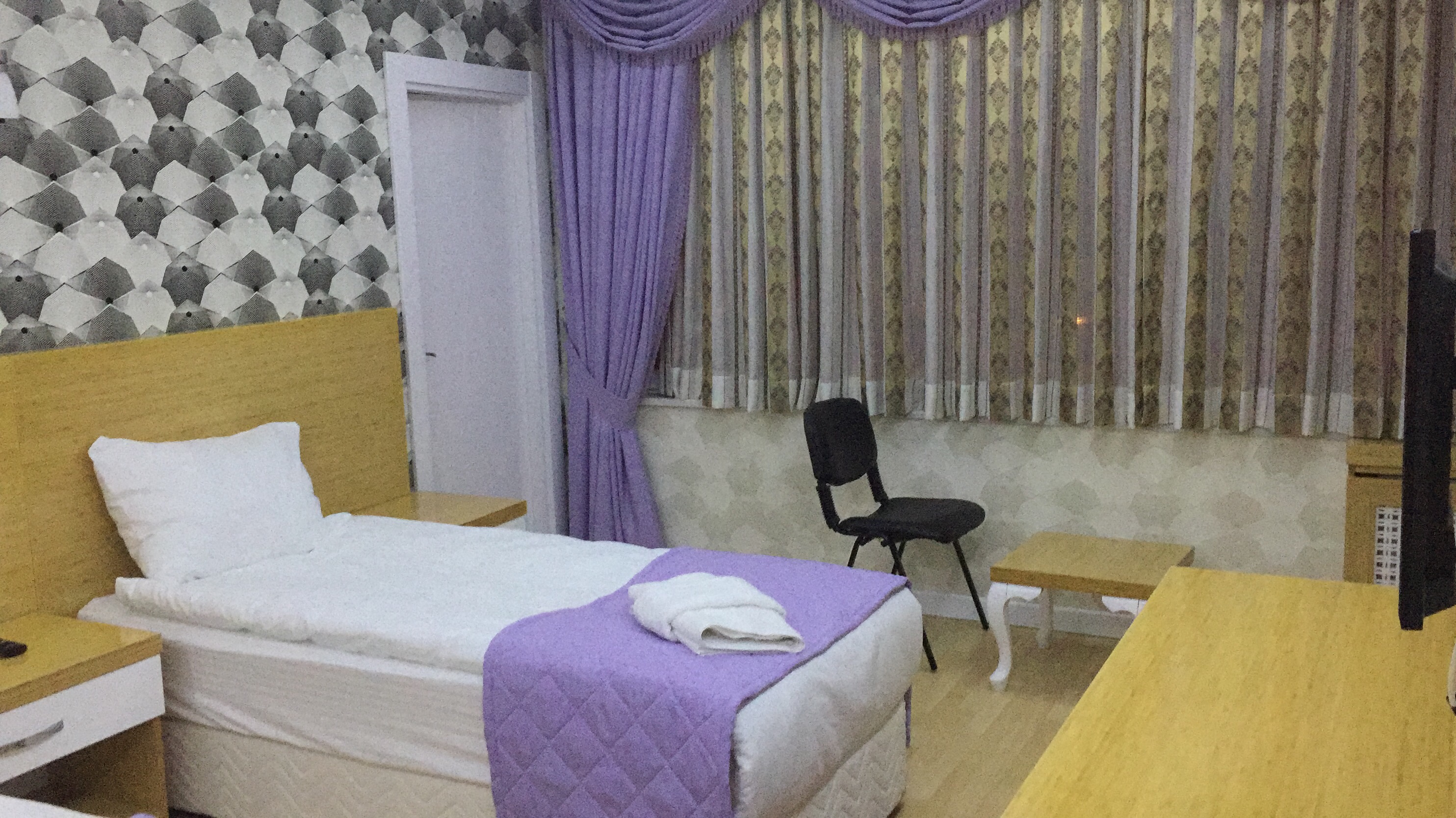 Peracity Hotel